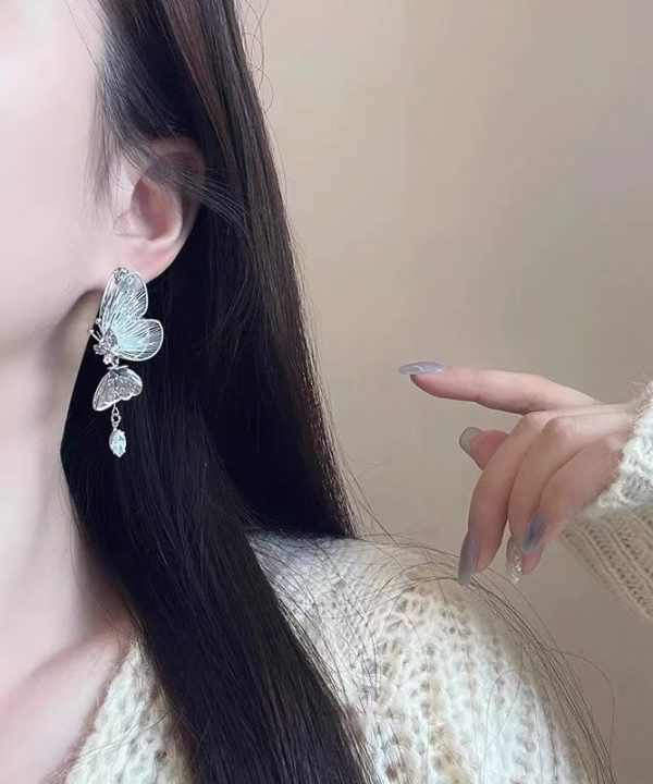 Fine Silk Copper Zircon Butterfly Hollow Out Stud Earrings Fashion - Image 2