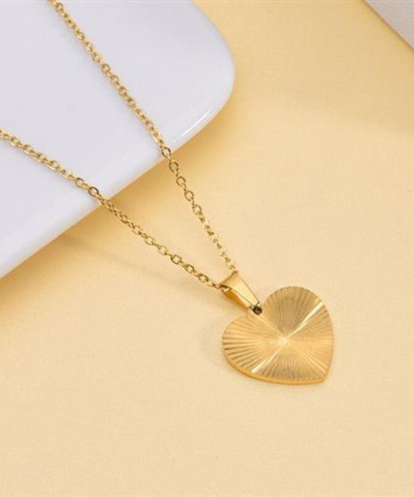 Boho Gold Metal Alloy Wrinkled Love Pendant Necklace on Sale - Image 3